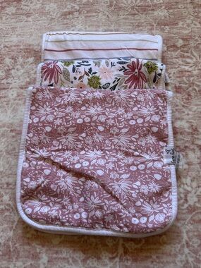 Copper pearl burp cloths